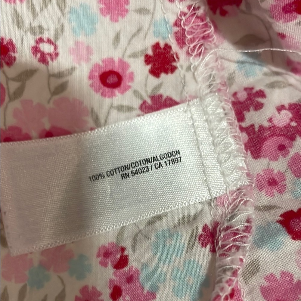 Old Navy Pink and White Floral Button Down Shirt - Picture 5 of 8